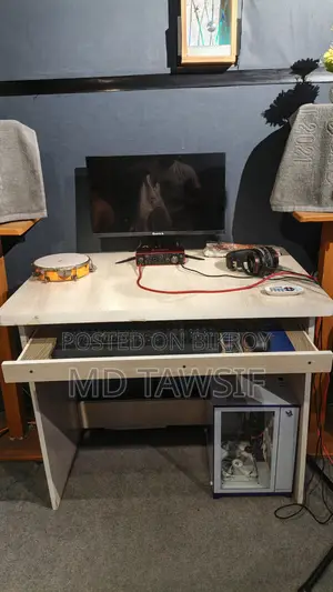 Computer Table