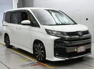 Toyota Noah 2023 Pearl