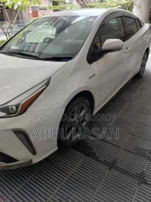 Toyota Prius 2019 White