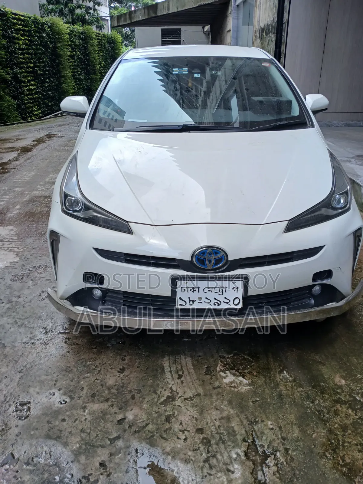 Toyota Prius 2019 White