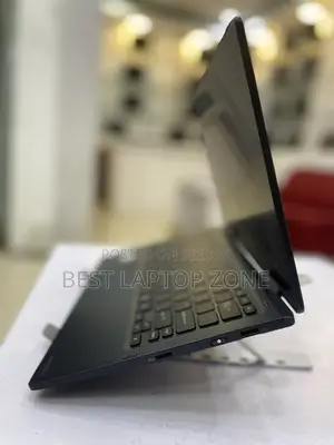 Laptop Toshiba dynaEdge DC-100 8GB Intel Core i5 SSD 256GB