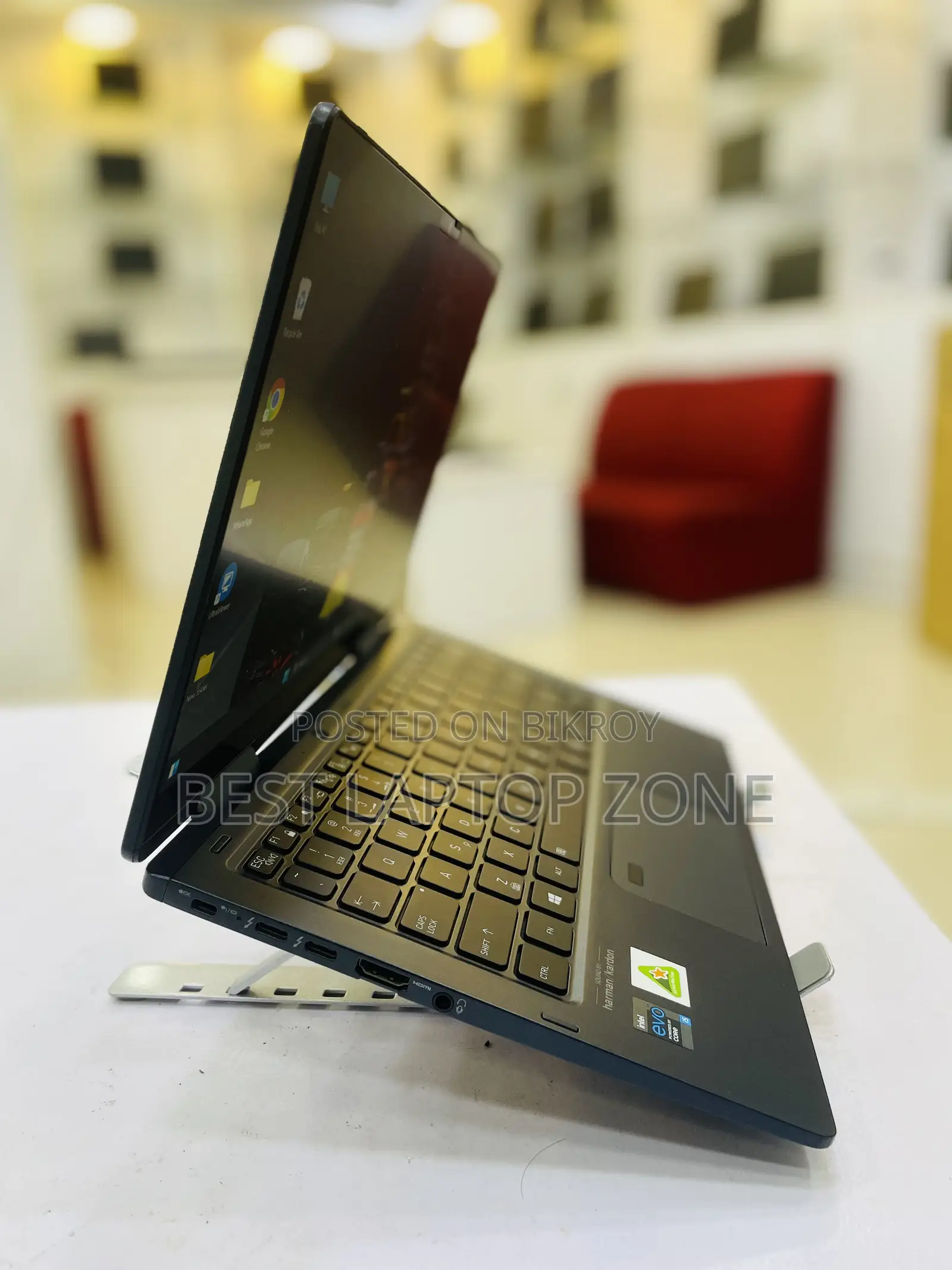 Laptop Toshiba dynaEdge DC-100 8GB Intel Core i5 SSD 256GB