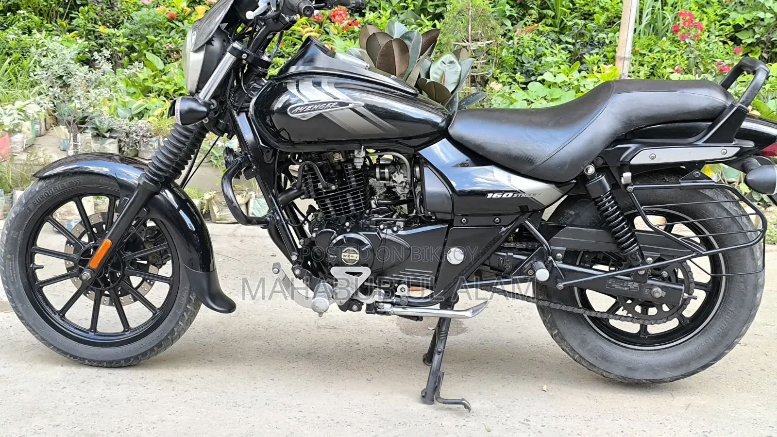 বাজাজ এভেঞ্জার ১৬০ স্ট্রিট ২০২২ ব্ল্যাক