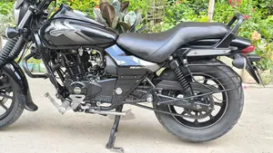 বাজাজ এভেঞ্জার ১৬০ স্ট্রিট ২০২২ ব্ল্যাক