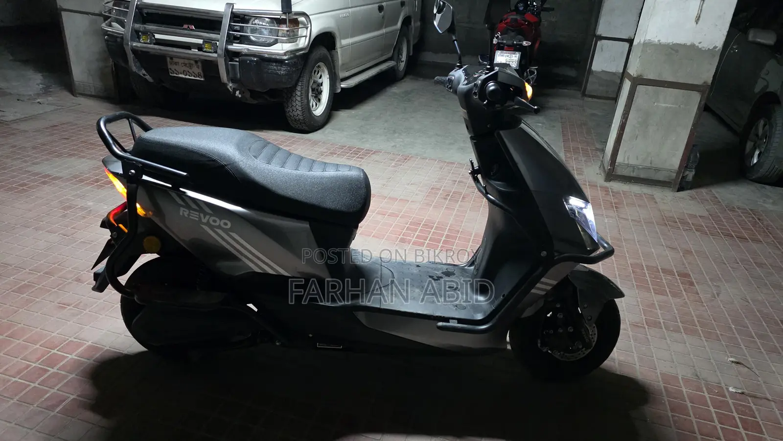 Revoo C32-Y 2025 গ্রে
