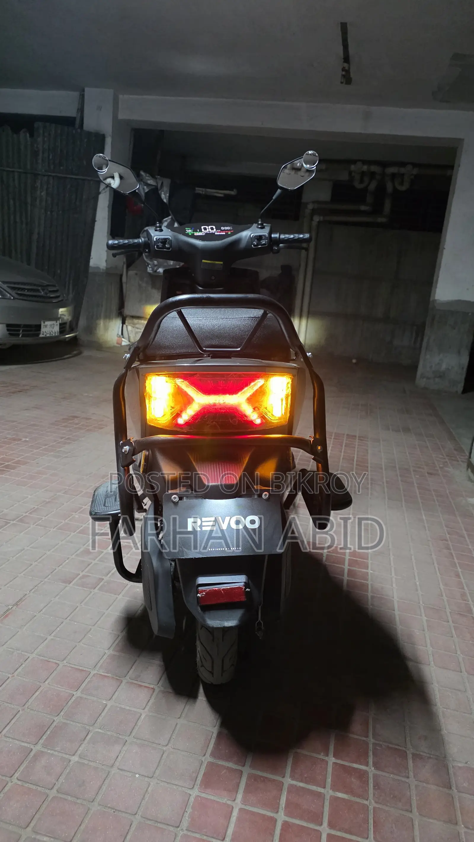 Revoo C32-Y 2025 গ্রে