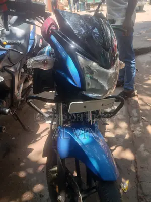 টিভিএস স্ট্রাইকার ১২৫ ২০১৮ নীল