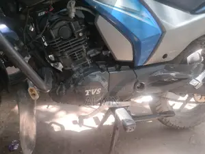টিভিএস স্ট্রাইকার ১২৫ ২০১৮ নীল