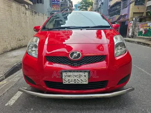 Toyota Vitz 2010 Red