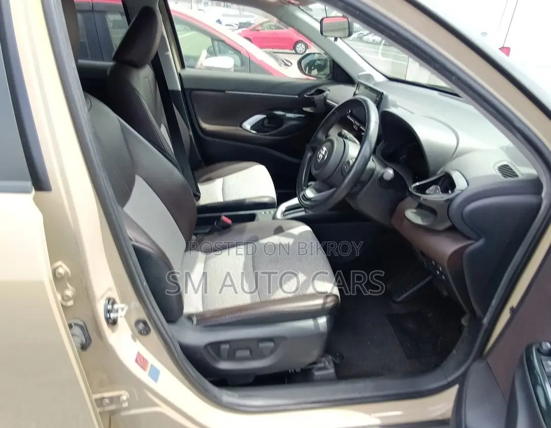 Toyota Yaris Cross 2021 Beige