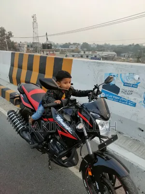 Hero Hunk 150R Dual Disc ABS 2021 Black