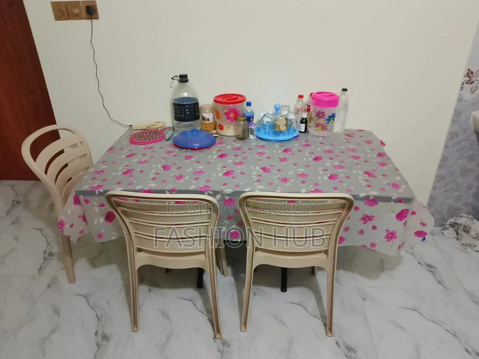 পারটেক্স ফোল্ডিং ডাইনিং টেবিল চেয়ারসহ