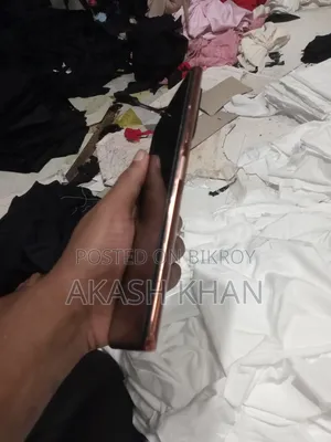 অ্যাপল ১২৮ জিবি