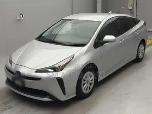 Toyota Prius 2021 Silver