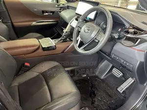 Toyota Harrier 2.5 Hybrid 2021 Black