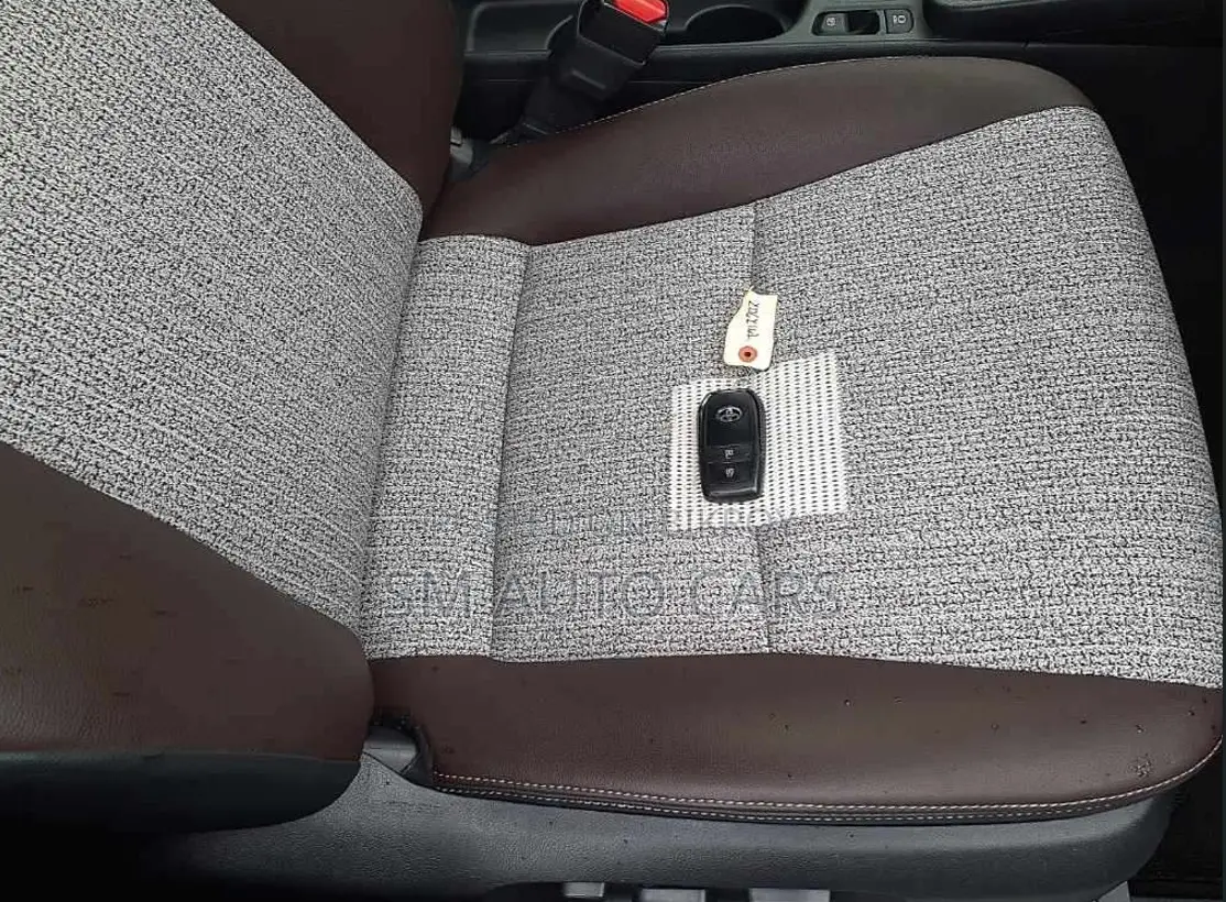 Toyota Yaris Cross 2021 Pearl