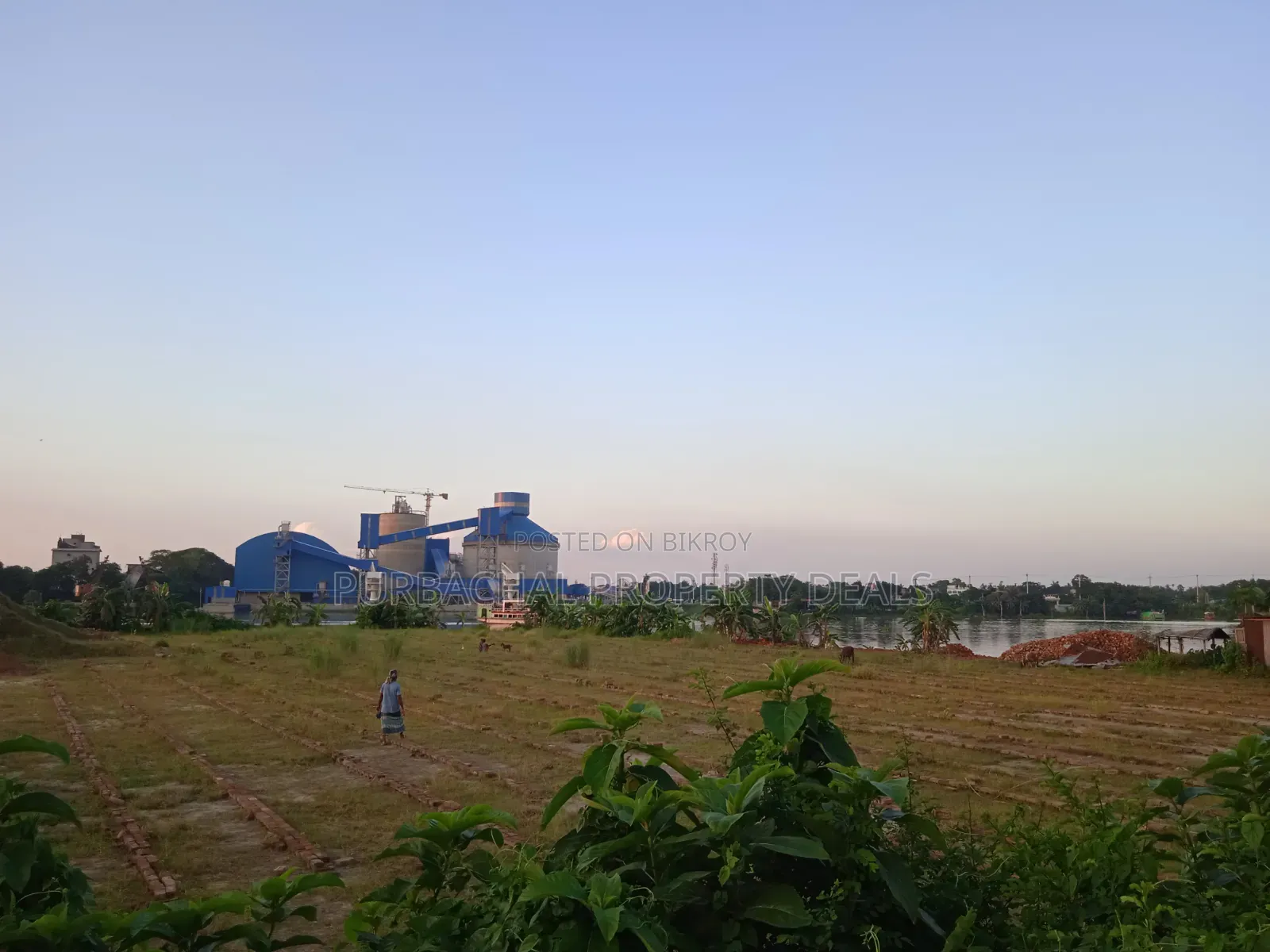 Build a resort, farmhouse, or residential project on 3 bighas of land!