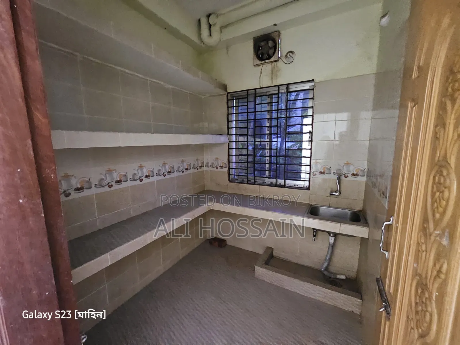 5 Bedroom Apartment in Mahin Vila, Bhola Sadar for rent