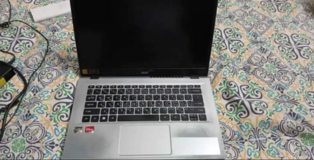 Laptop Acer Aspire 3 8GB AMD Ryzen 5 HDD 256GB