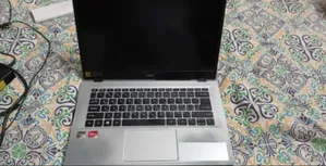 Laptop Acer Aspire 3 8GB AMD Ryzen 5 HDD 256GB