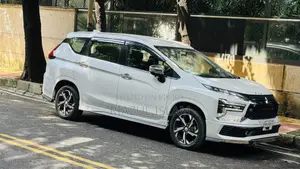 মিতসুবিশি এক্সপ্যান্ডার ২০২৫ পার্ল