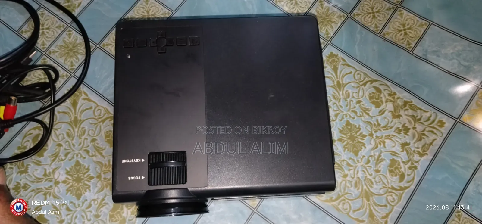 Smart Portable Projector (Model: L36P).