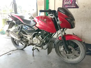Bajaj Pulsar 150 2013 Red
