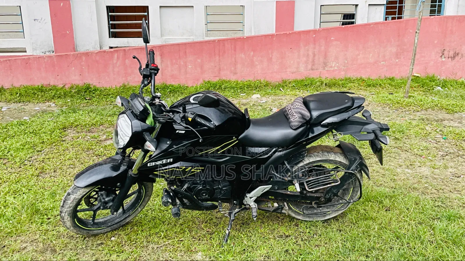 সুজুকি জিক্সার ২০২৩ কালো