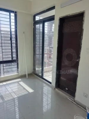 বসুন্ধরায় ৪ বেডরুমের অ্যাপার্টমেন্ট ভাড়ার জন্য