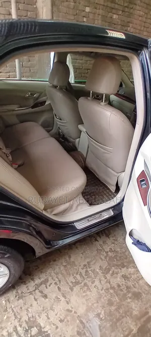 Toyota Premio 2011 Black