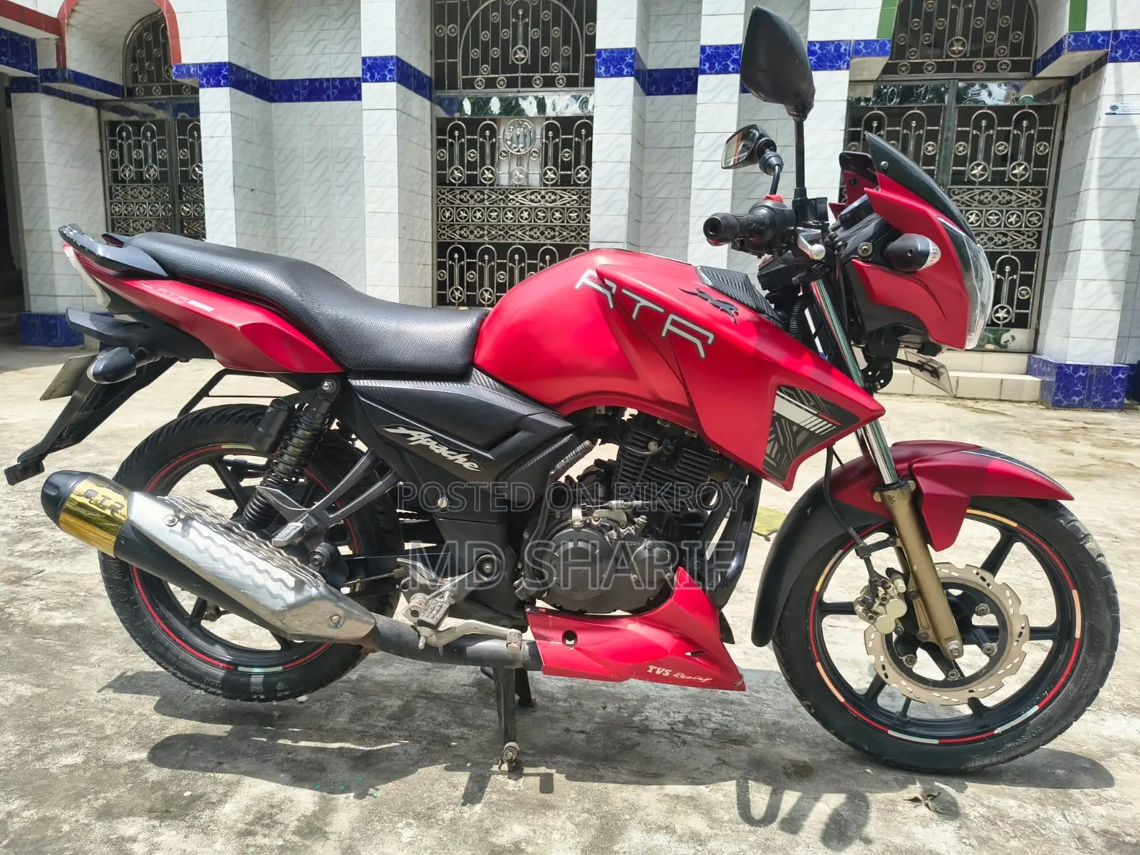 TVS Apache RTR 160 2V 2021 Red