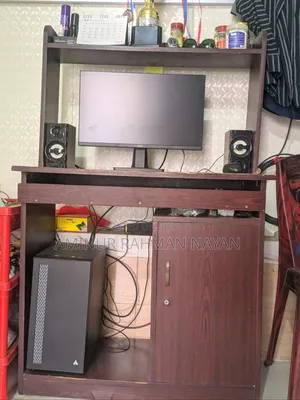 Desktop Table
