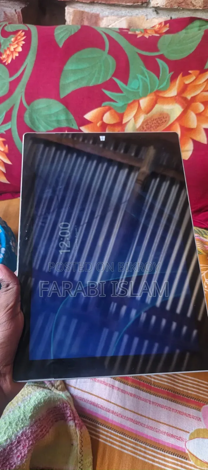 ল্যাপটপ মাইক্রোসফট সারফেস প্রো ৩ ৪ জিবি ইন্টেল কোর আই৫ এসএসডি ১২৮ জিবি