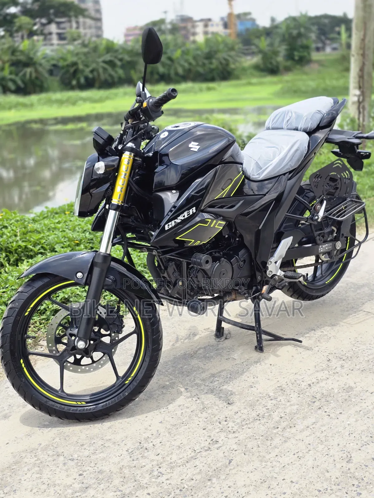 নতুন সুজুকি জিক্সার ২০২৬ কালো