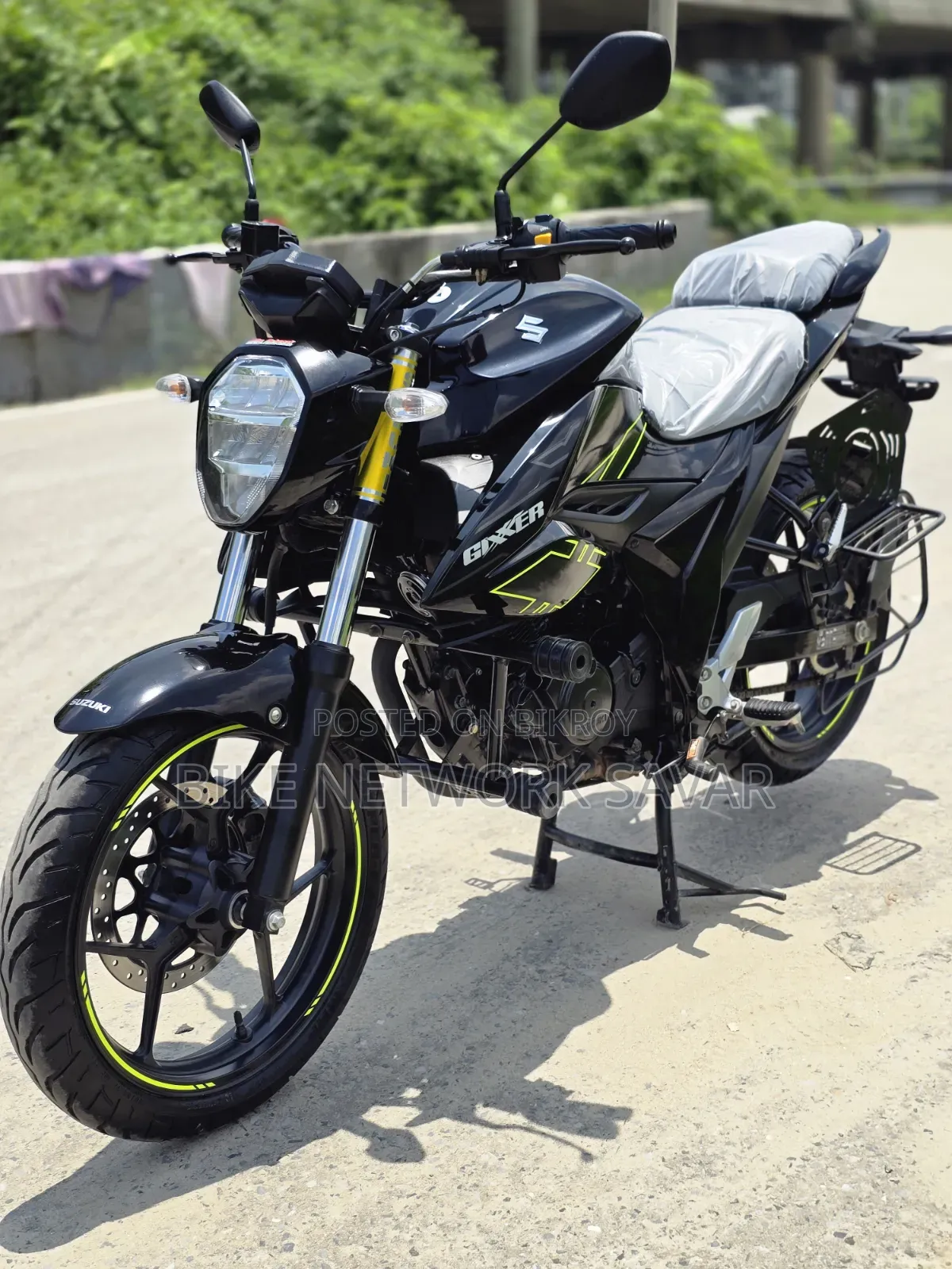 নতুন সুজুকি জিক্সার ২০২৬ কালো