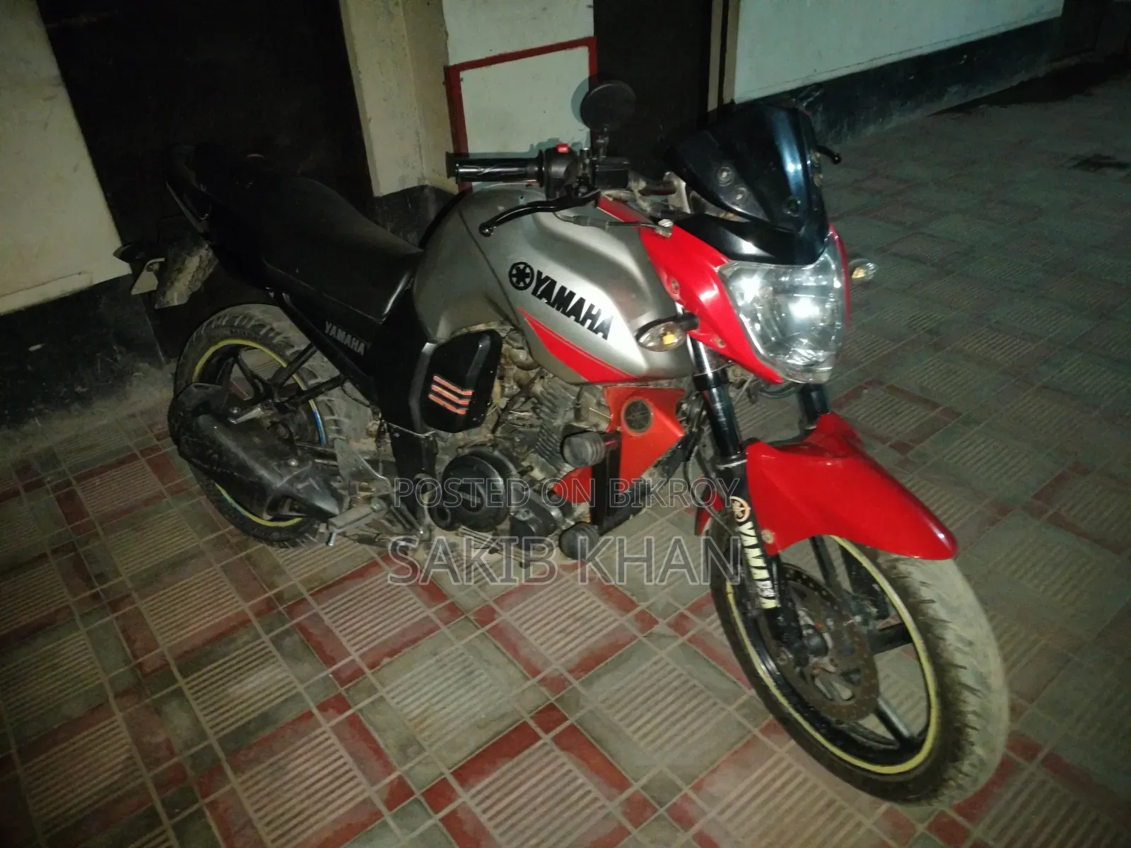 Yamaha FZ 2011