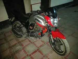 Yamaha FZ 2011
