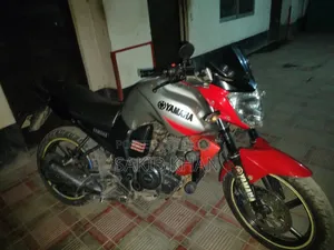 Yamaha FZ 2011