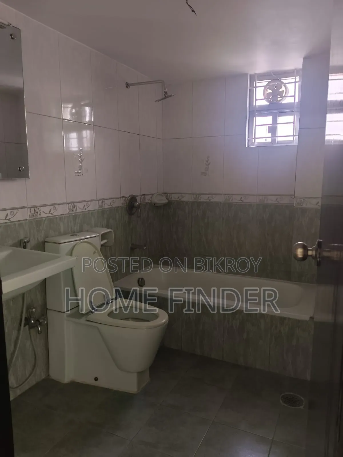 গুলশানে ৪ বেডরুমের অ্যাপার্টমেন্ট ভাড়ার জন্য