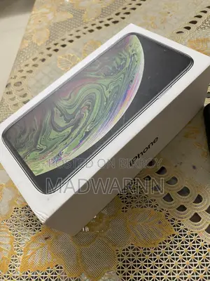 অ্যাপল আইফোন এক্স ৬৪ জিবি ব্ল্যাক