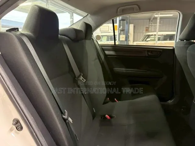 টয়োটা এক্সিও ২০২২ হোয়াইট