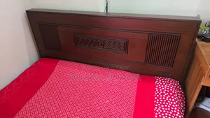 পার্টেক্সের খাট তোশক ও জাজিমসহ বিক্রি হবে