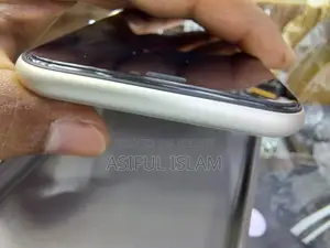 অ্যাপল আইফোন ১১ ১২৮ জিবি হোয়াইট