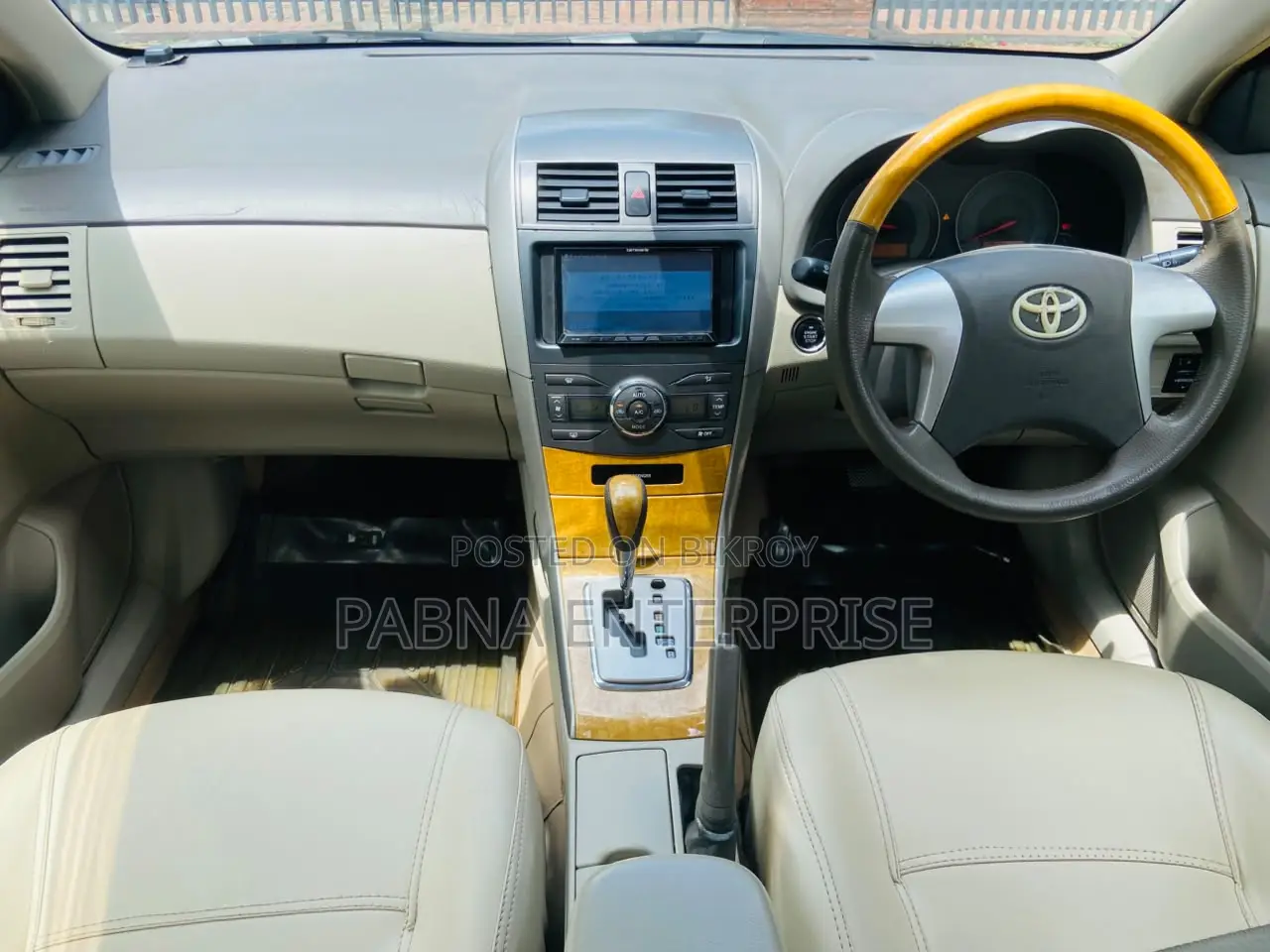 টয়োটা অ্যাক্সিও ২০১২ গ্রে