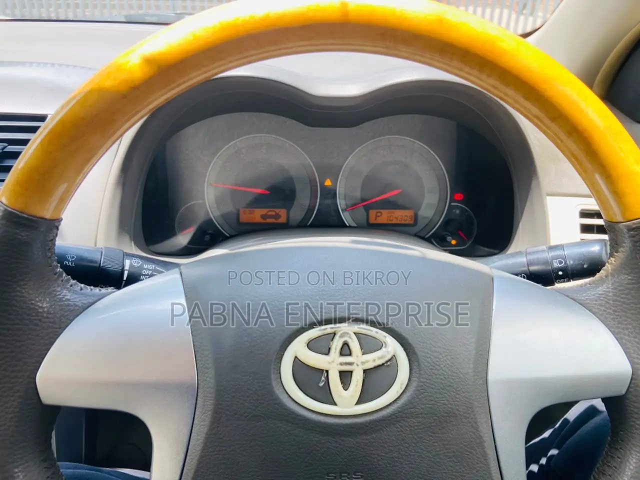 টয়োটা অ্যাক্সিও ২০১২ গ্রে