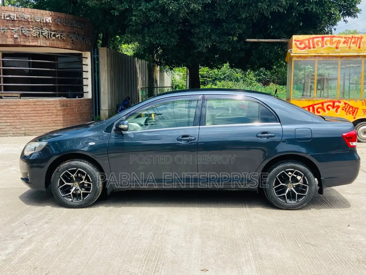 টয়োটা অ্যাক্সিও ২০১২ গ্রে