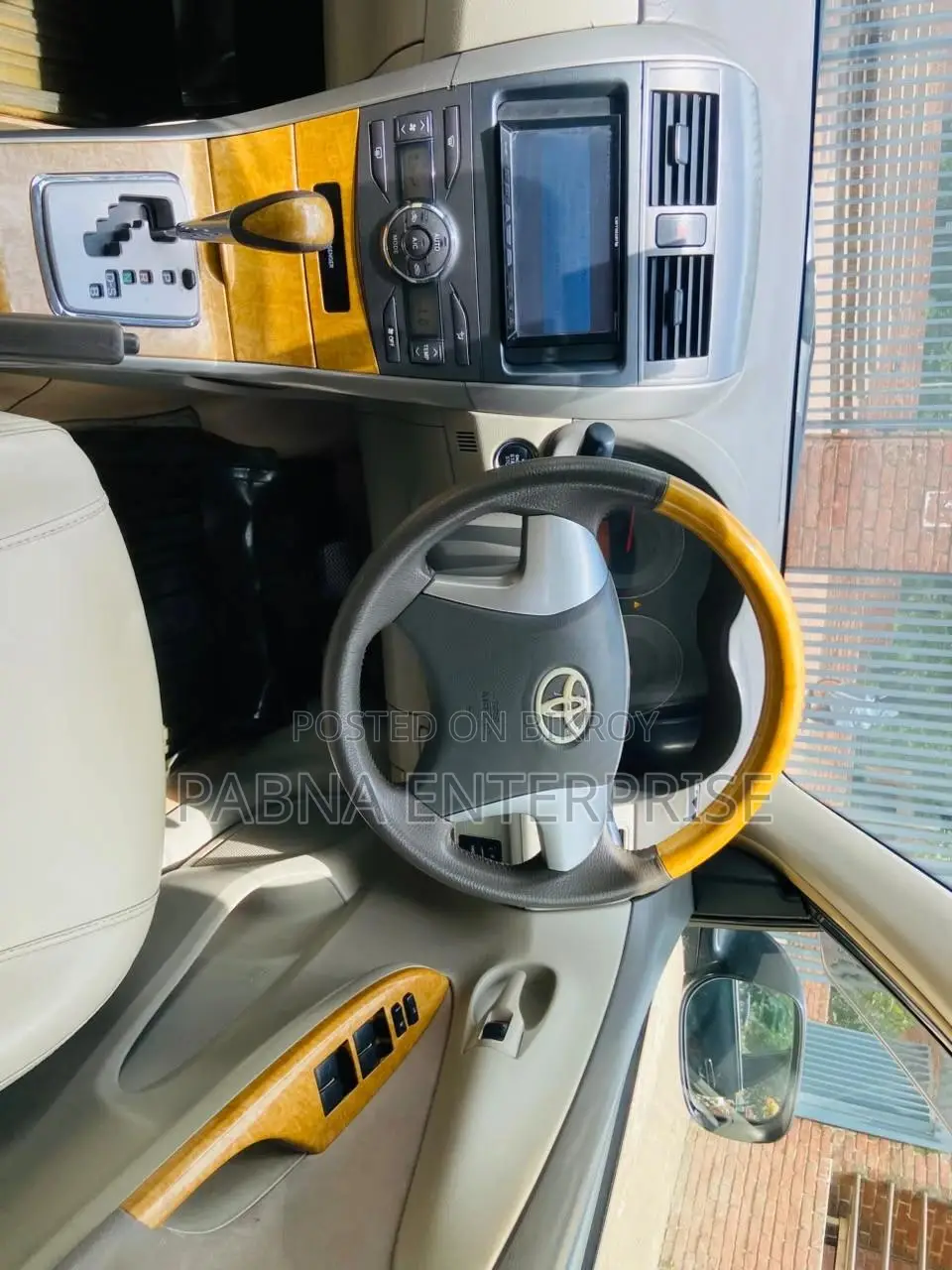 টয়োটা অ্যাক্সিও ২০১২ গ্রে