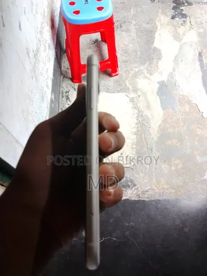 অ্যাপল আইফোন ৮ প্লাস ৬৪ জিবি হোয়াইট