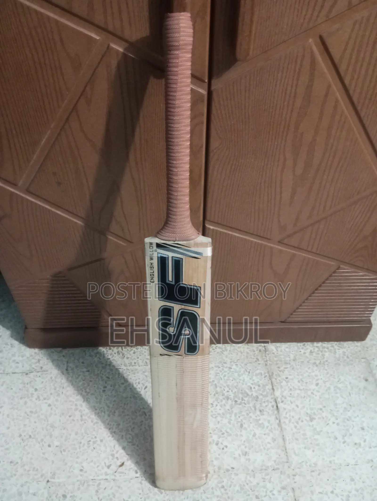English Willow Cricket Bat. In Great condition. Match Bat.