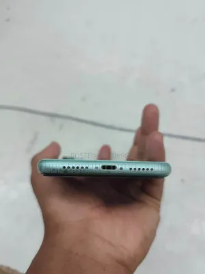 অ্যাপল আইফোন ১১ ৬৪ জিবি গ্রিন
